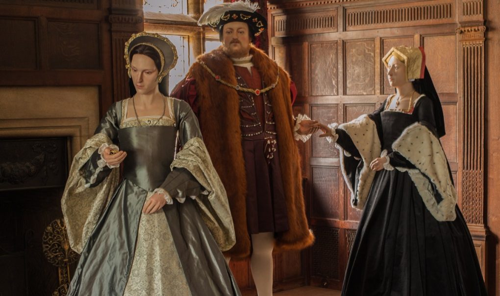 Anne Boleyn and Henry VIII waxwork figures