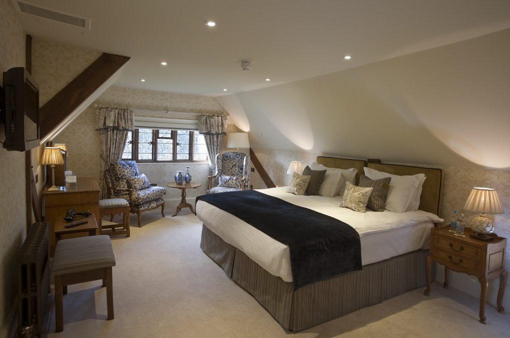Millers bedroom double - Hever Castle bed and breakfast