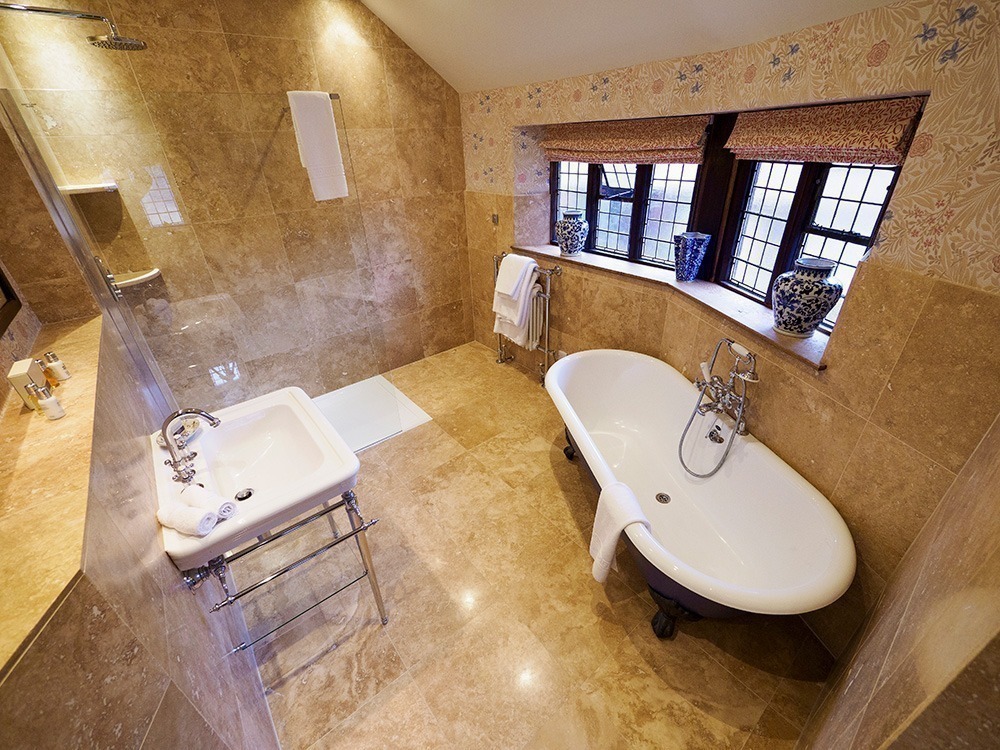 Hever Castle Bathroom